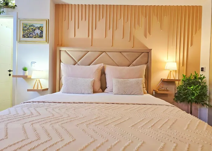 Afrodita * سبليت